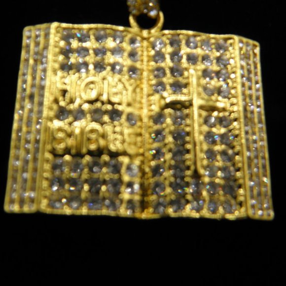 18k Gold plated CZ Cross Bible Pendant - Picture 7 of 7